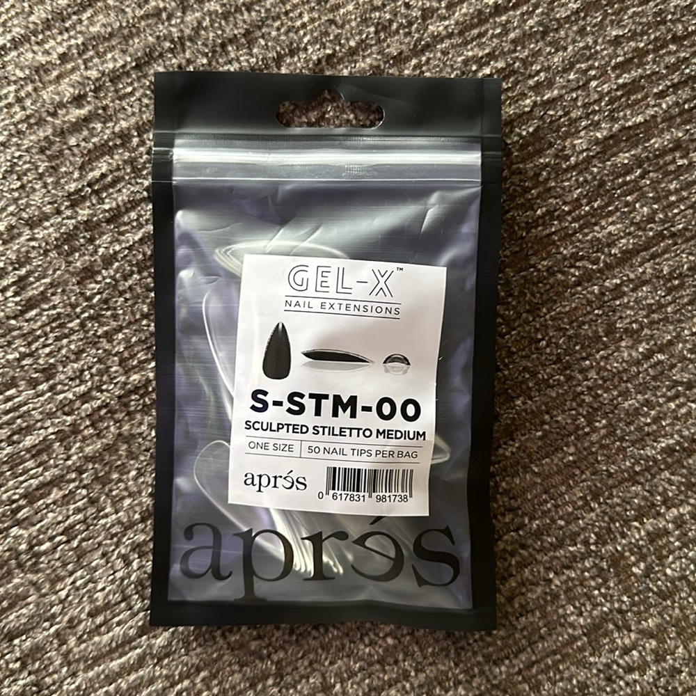 SCULPTED STILETTO MEDIUM REFILL(50 tips per bag)S-STM-00